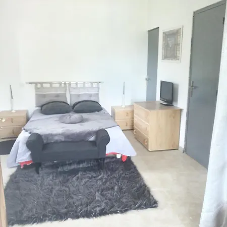 Fozzano Apartment